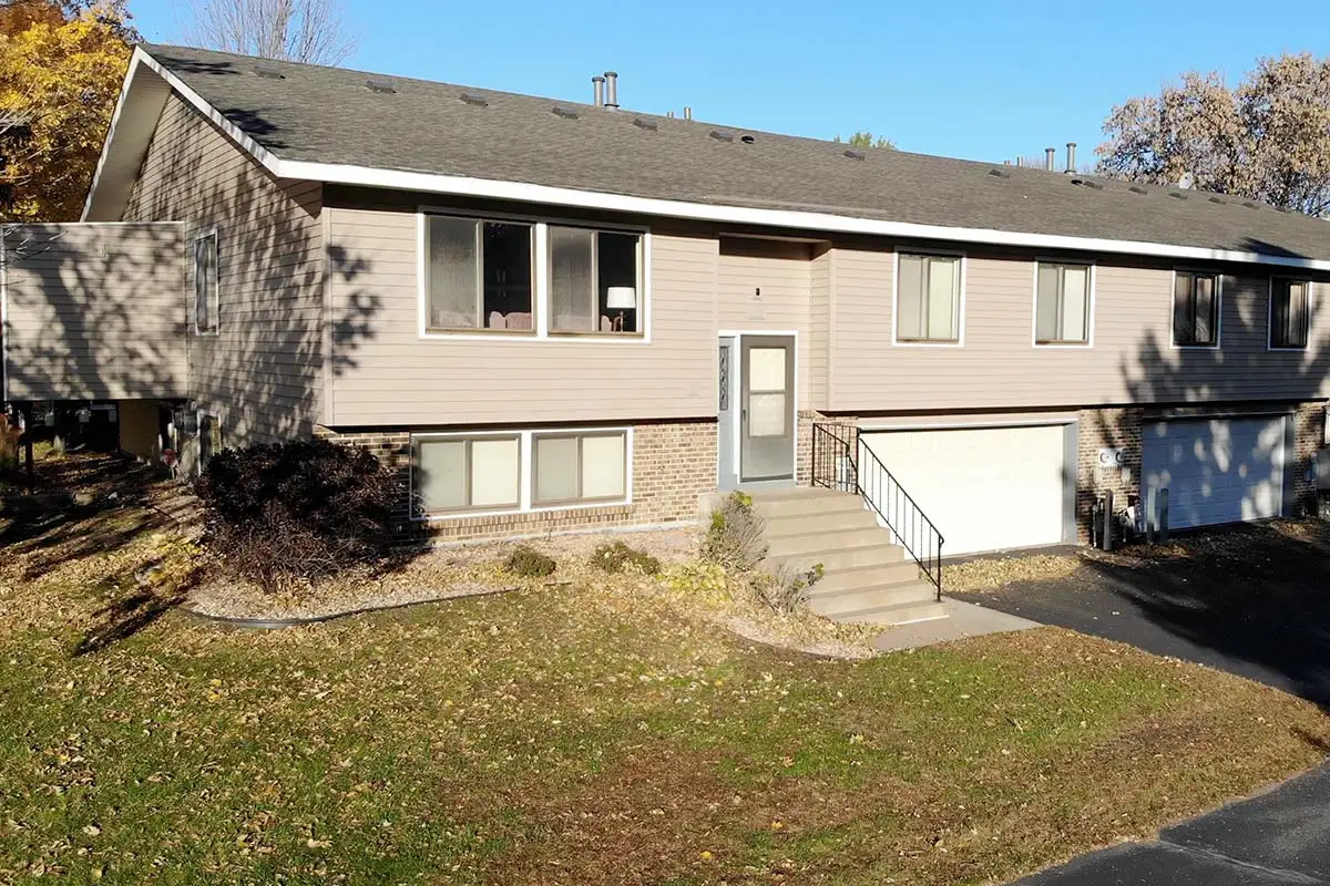 Cloverleaf Townhome Exterior