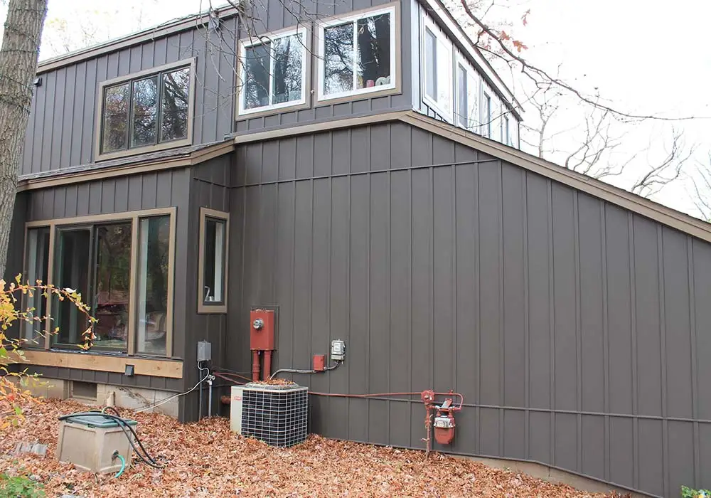 EDCO Siding Prism Board and Batten Onyx