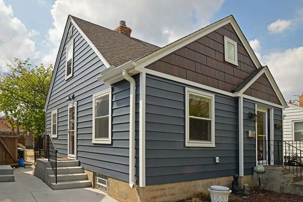 EDCO Siding Traditional Lap Classic Blue