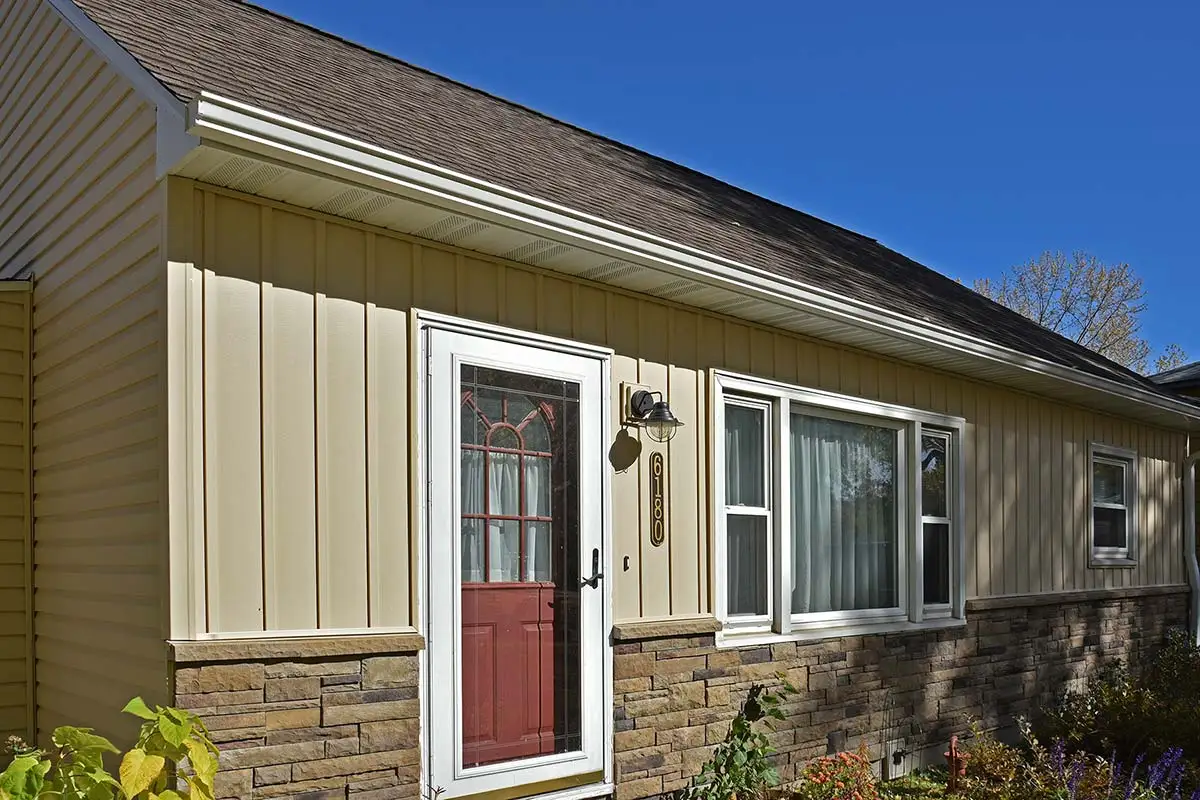 Exterior Design Certainteed Restoration Classic Vinyl Siding Light Maple, Certainteed Board and Batten Vinyl Siding Light Maple, Versetta Stone Tightcut Plum Creek, GAF Timberline HDZ Barkwood Roof
