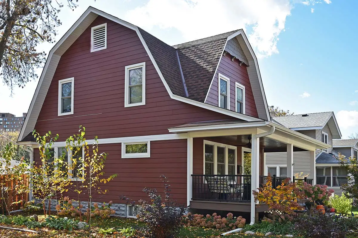 Exterior Design James Hardie HZ5 HardiePlank Cedarmill Lap Siding Country Lane Red, James Hardie HZ5 HardieShingle Staggered Siding Timber Bark, Windows Marvin Wood Ultrex Elevate and Lindsay Vinyl Windows