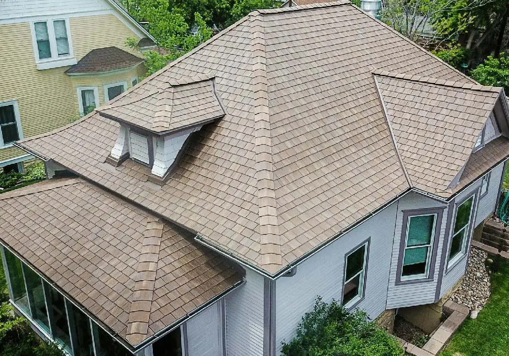 F-Wave Roofing REVIA Hand Split Shake Mountain Cedar