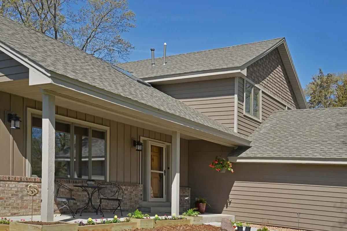 Roofing GAF Timberline Weathered Wood, Siding EDCO Entex Timber, CertainTeed Board and Batten Timber, CertainTeed Cedar Impressions Sawmill Rustic Blend, Windows Andersen 400 Series, Side